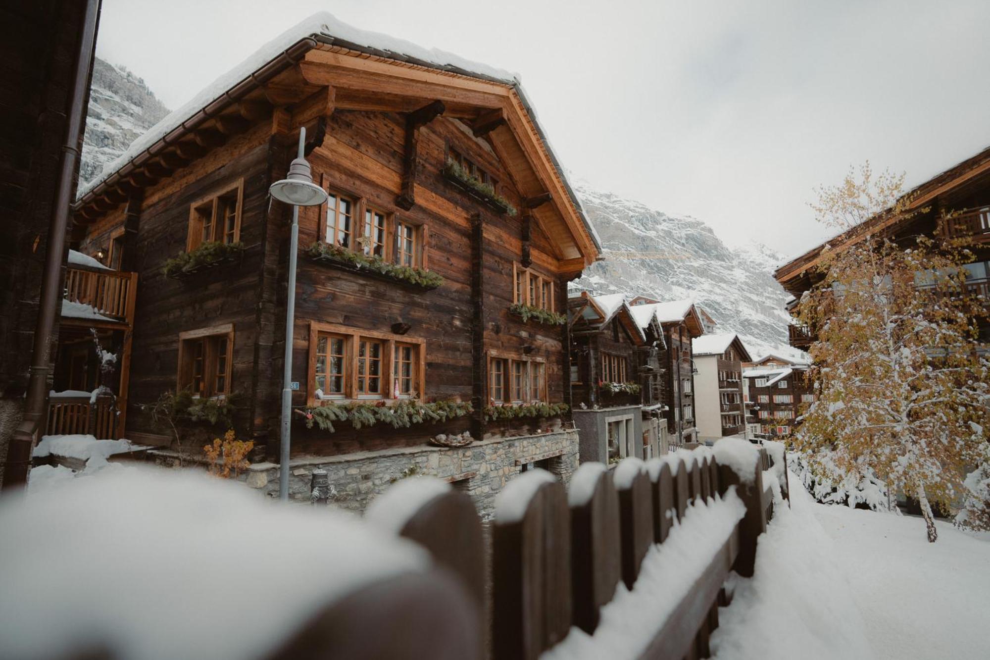 Chalet Schuler Zermatt Bagian luar foto